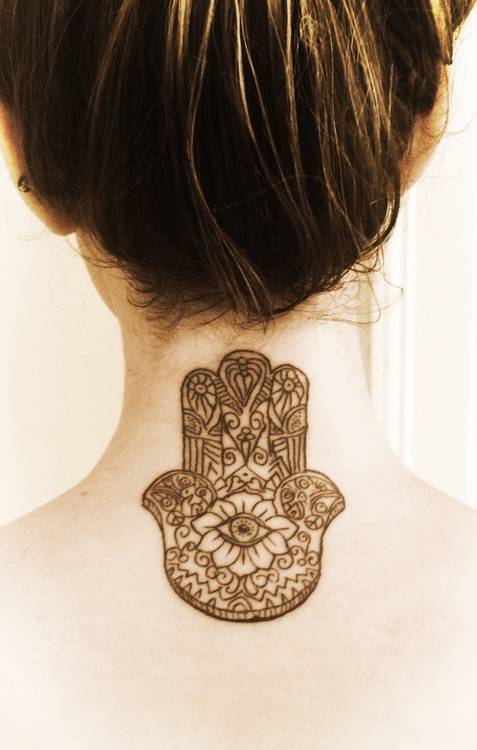 tatuaggi sul collo