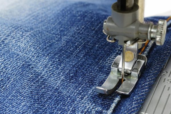 Come fare una borsa con vecchi jeans