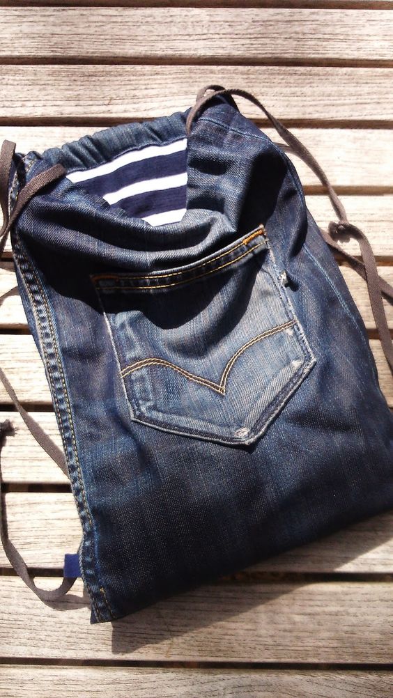 borsa con vecchi jeans