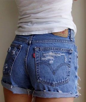 Come trasformare vecchi jeans in shorts