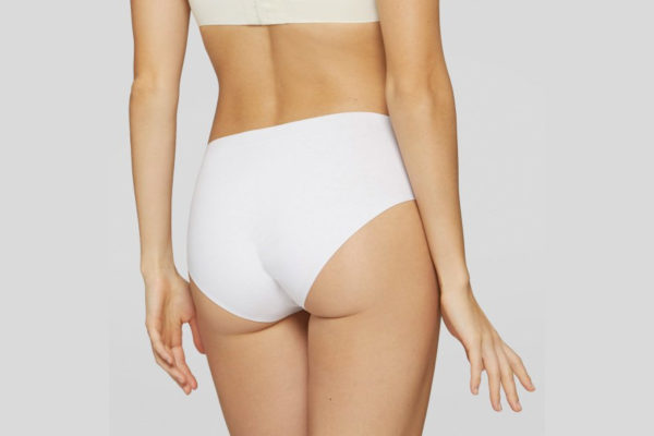 Slip a vita alta: un alleato per il proprio look